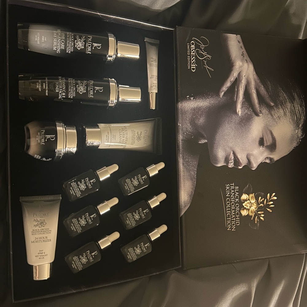 Black and Silver Skincare Set